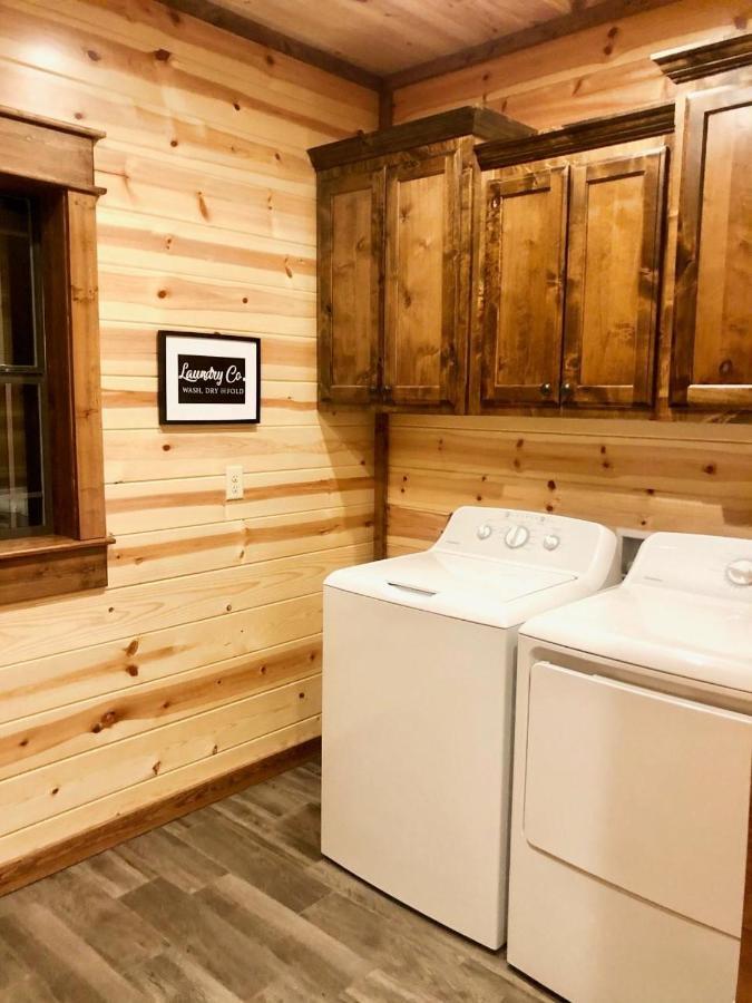 Stone Mountain Lodge 5000Sqft 6 Bed Game Room Pool Table Hot Tub Broken Bow Kültér fotó